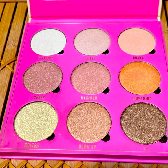 💋👁️MAKE UP OBSESSION SO LIT Face Makeup Contour & Highlight Palette W/Mirror - Picture 3 of 4